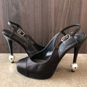 Chanel Pearl Heel